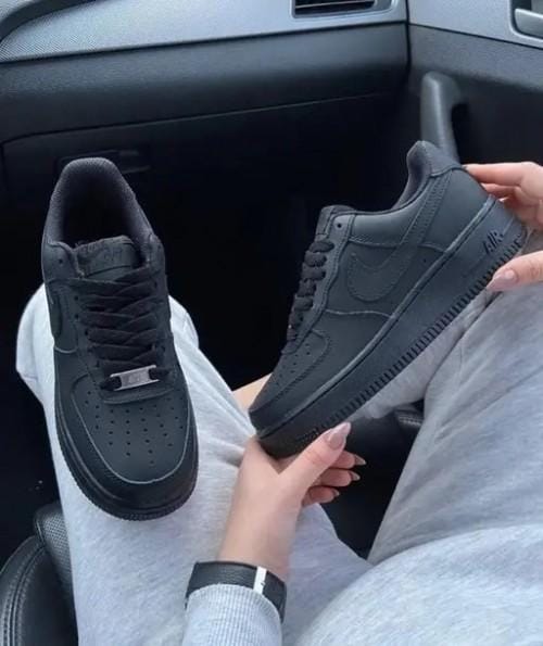 Nike airforce 1 low 07 triple black ua quality with dust bag & hand carry bag