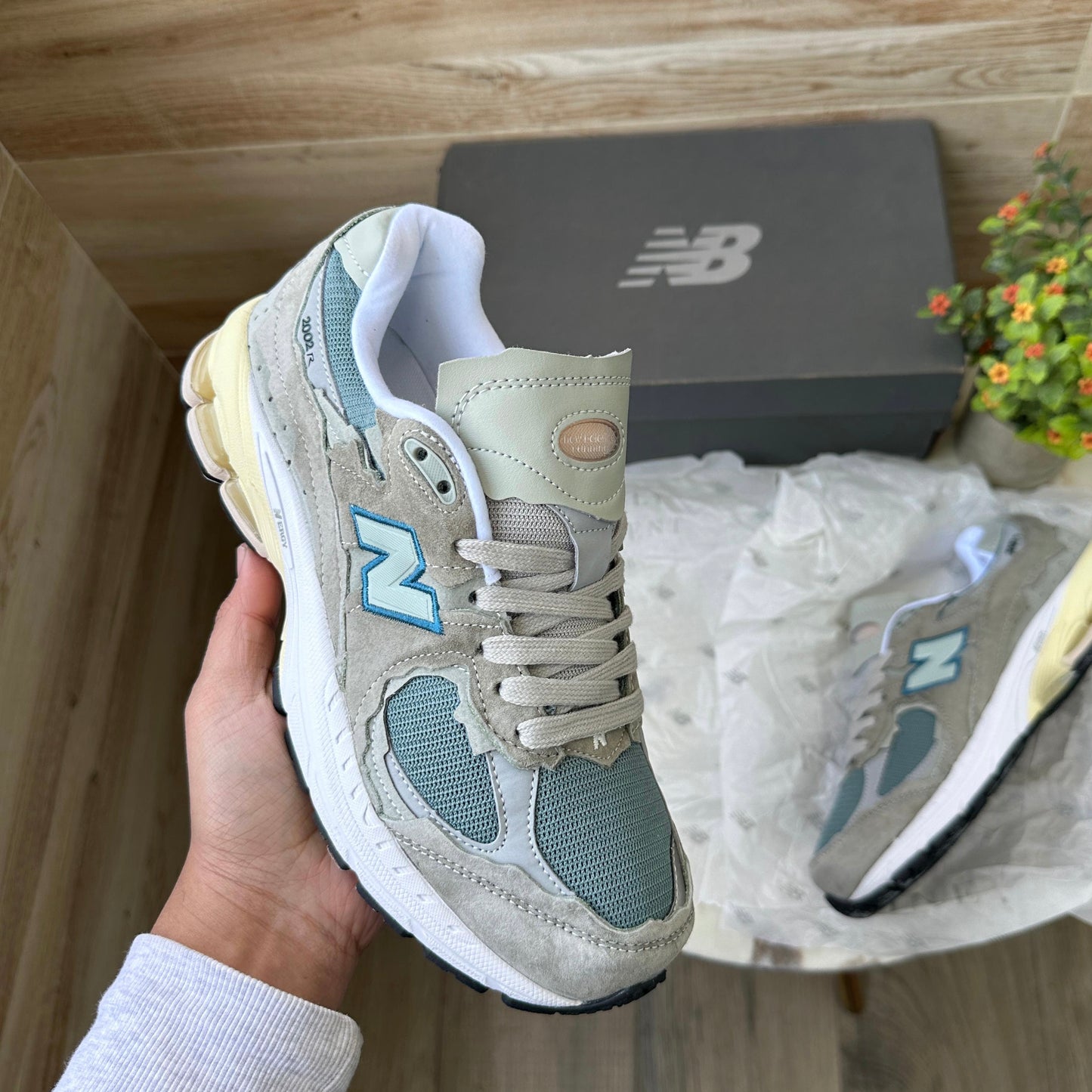 NEW BALANCE 2002R MIRAGE GREY