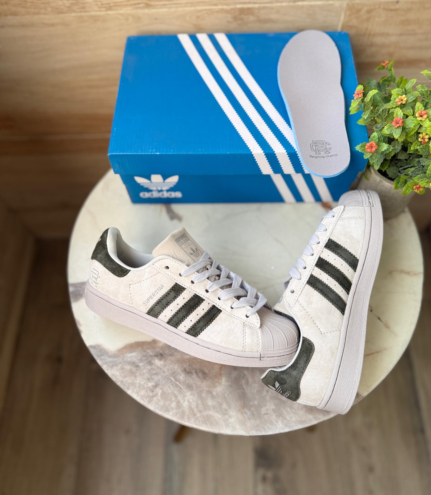 Adidas orginals superstar undefeated