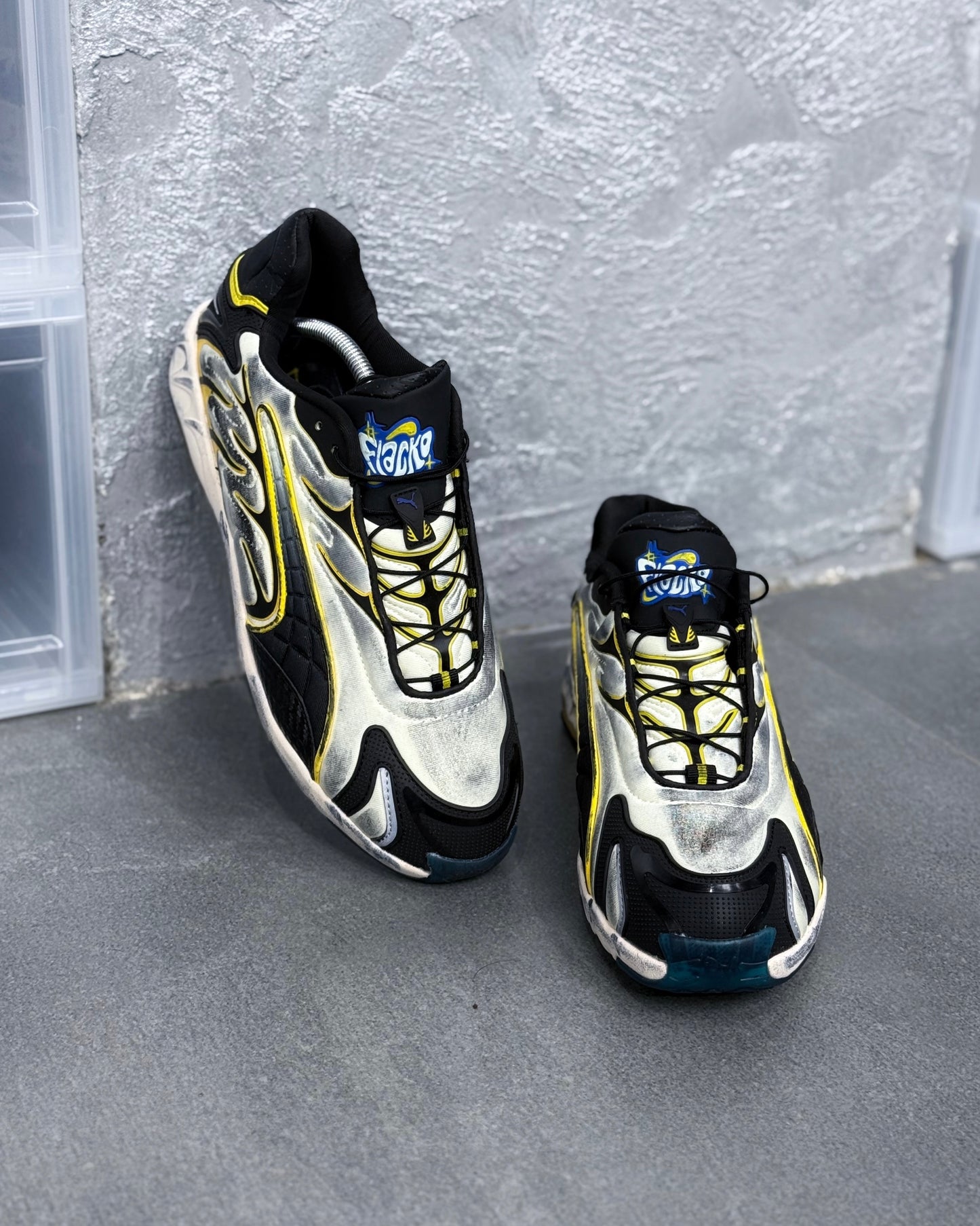 PUMA ROCKY METALLIC YELLOW