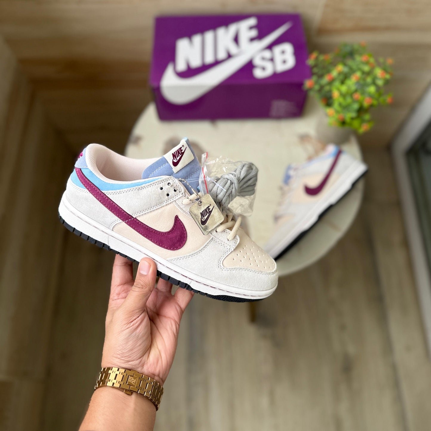 Nike sb dunk otomo grey red