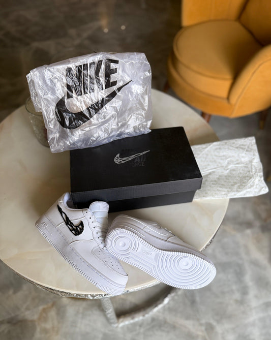 NIKE AIRFORCE ONE MOLTEN METAL VENOM