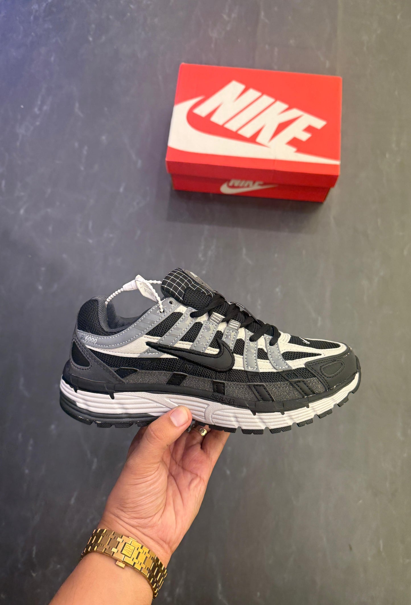 NIKE P-6000 TRAINER GREY BLACK