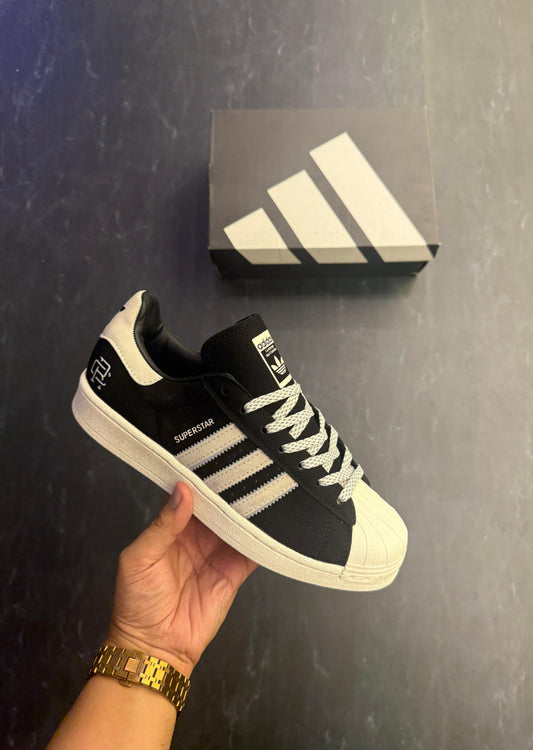 ADIDAS ORGINALS SUPERSTAR SUEDE REIGN CHAMP